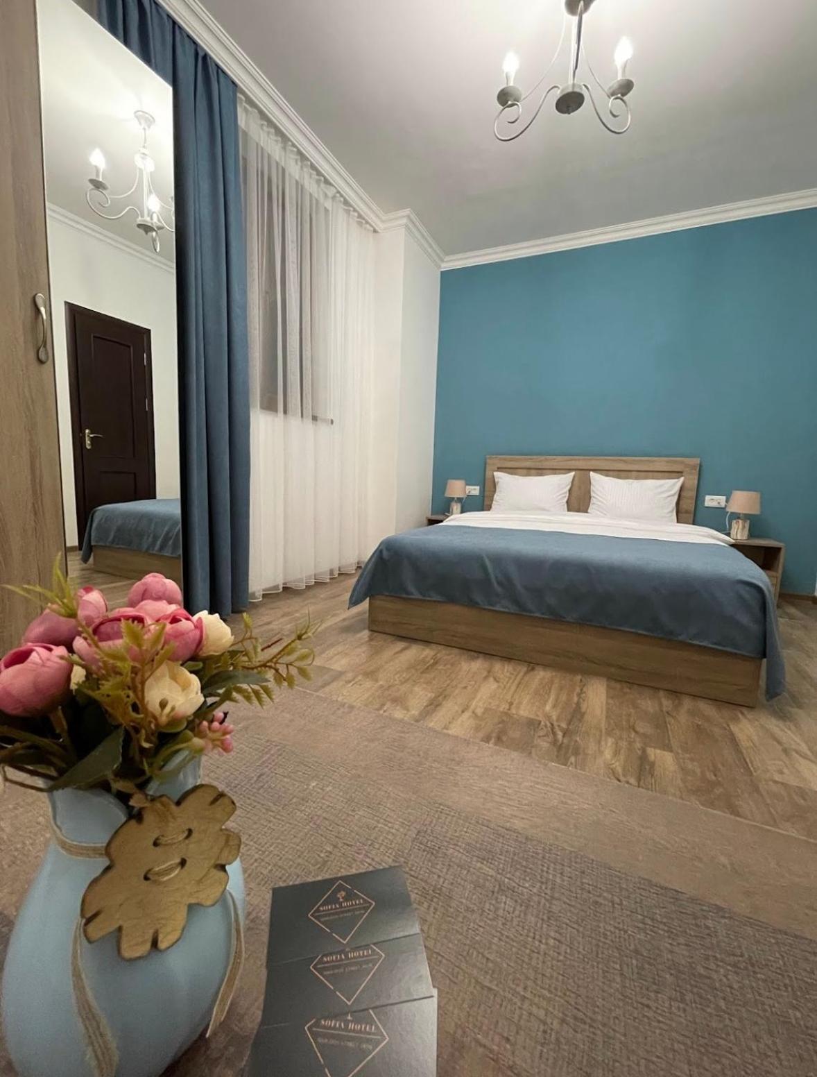 Feier Hotel Erevan Esterno foto