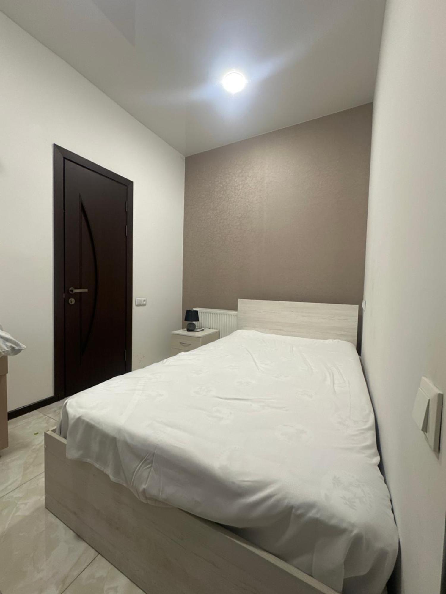 Feier Hotel Erevan Esterno foto